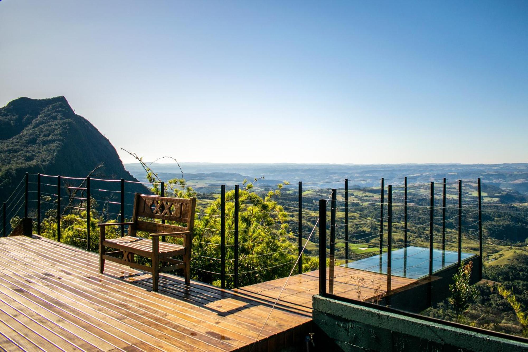 Caminho Das Nuvens - Cabanas De Montanha Бон-Ретиру Экстерьер фото
